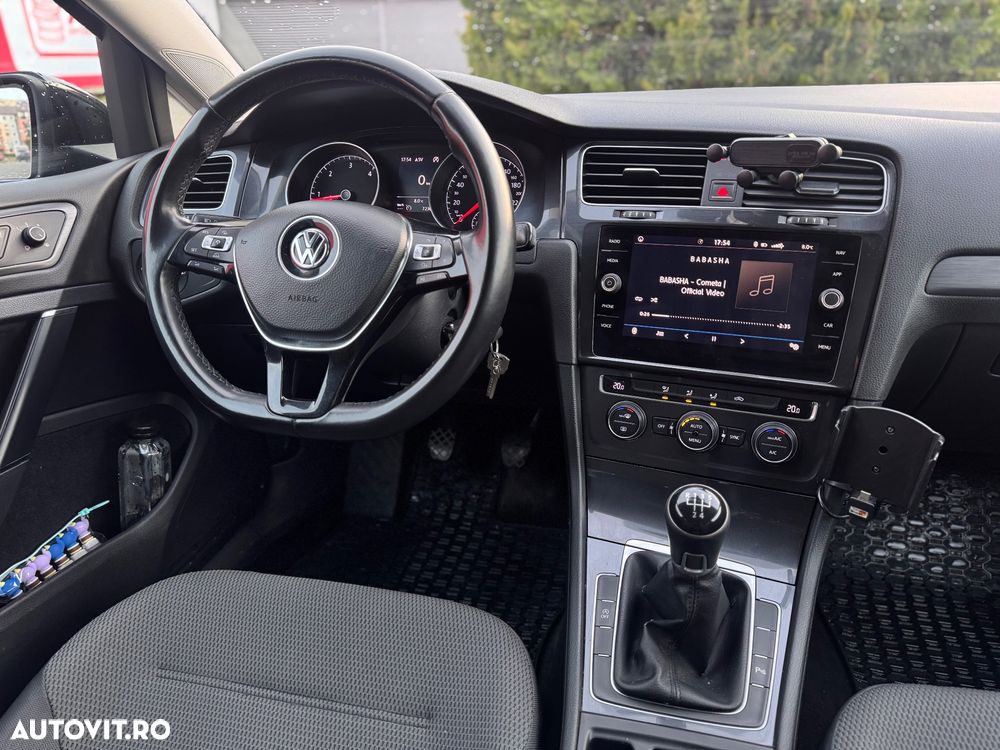 Volkswagen Golf 1.6 TDI Comfortline - 8