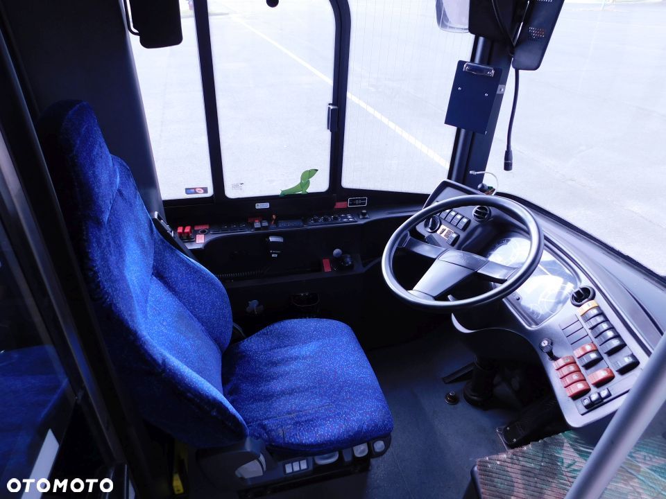 Solaris URBINO 18 - 12