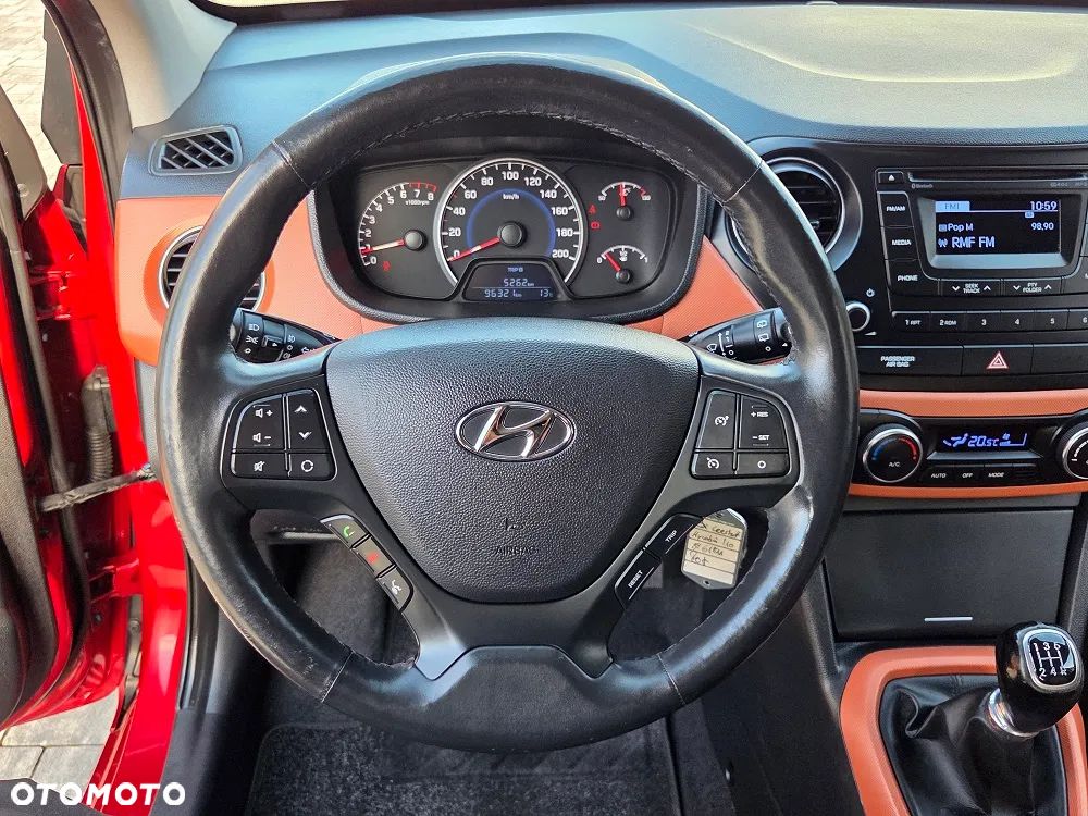 Hyundai i10 1.0 YES Gold - 13