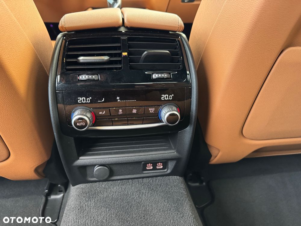 BMW Seria 5 - 32