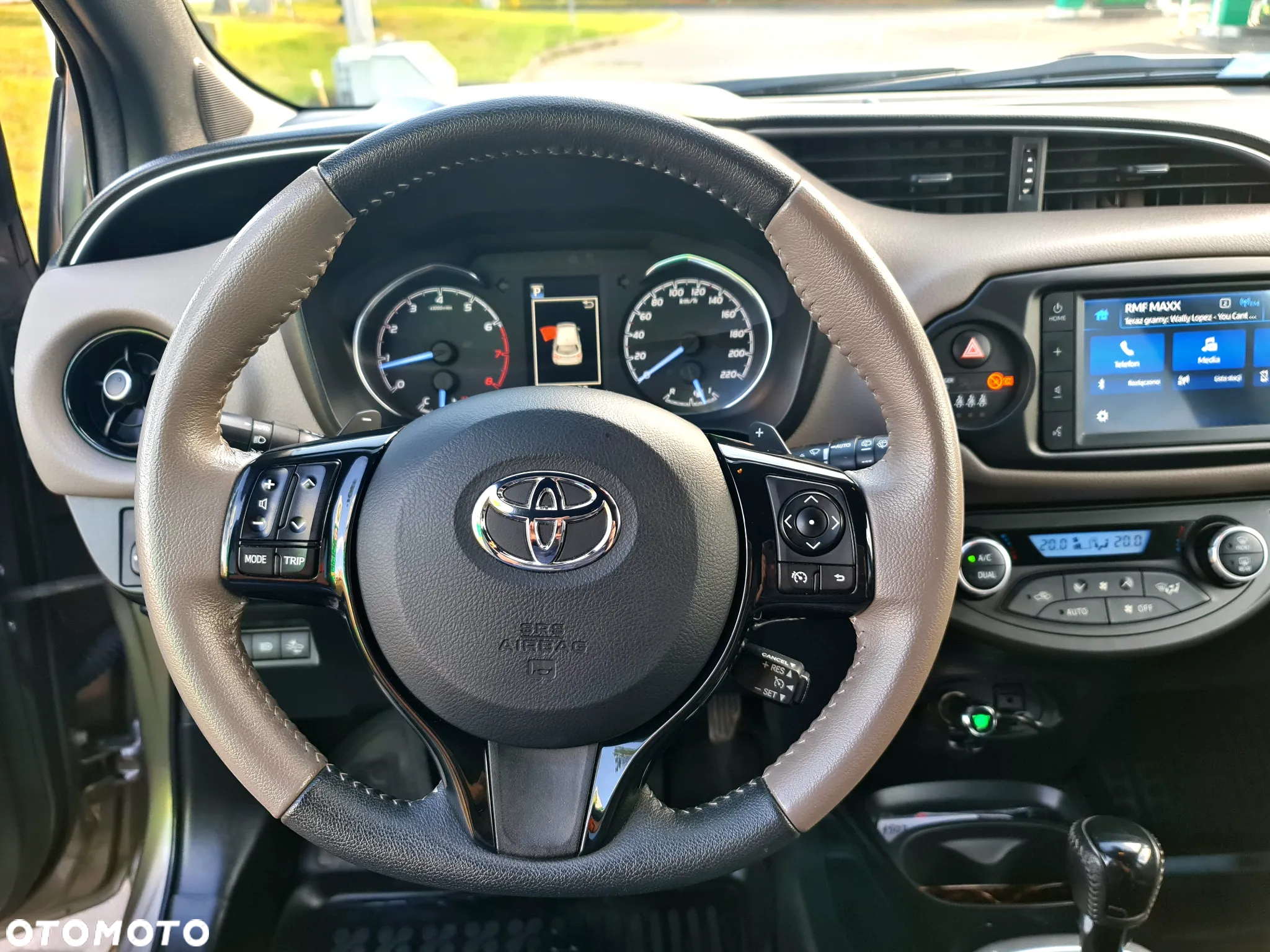 Toyota Yaris 1.5 Selection CVT - 5