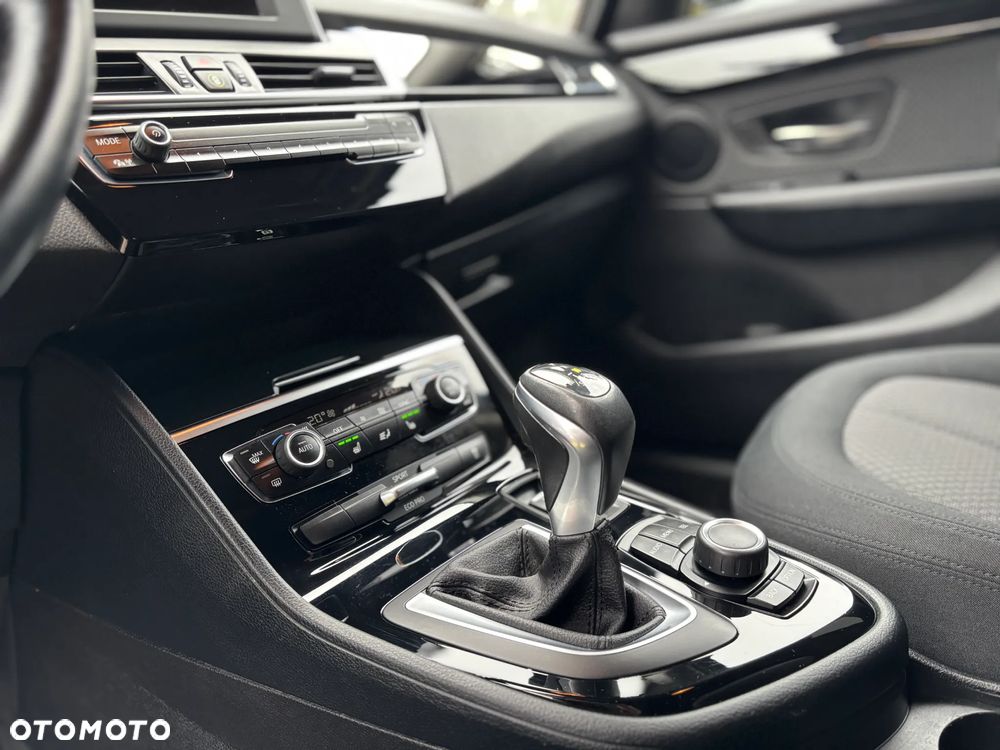 BMW Seria 2 218d Advantage - 18