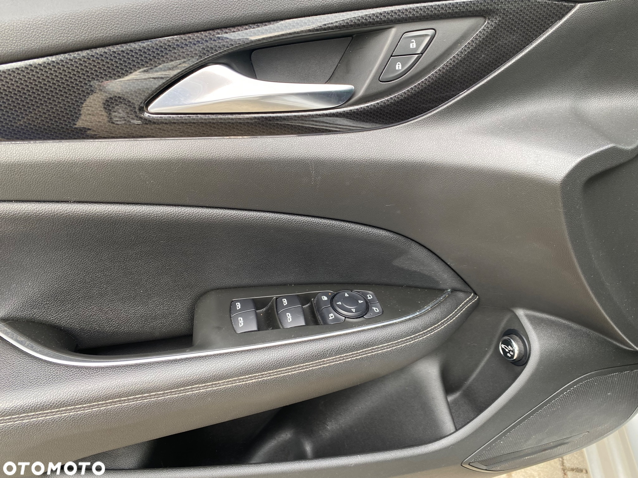 Opel Insignia 2.0 CDTI Elegance S&S - 16