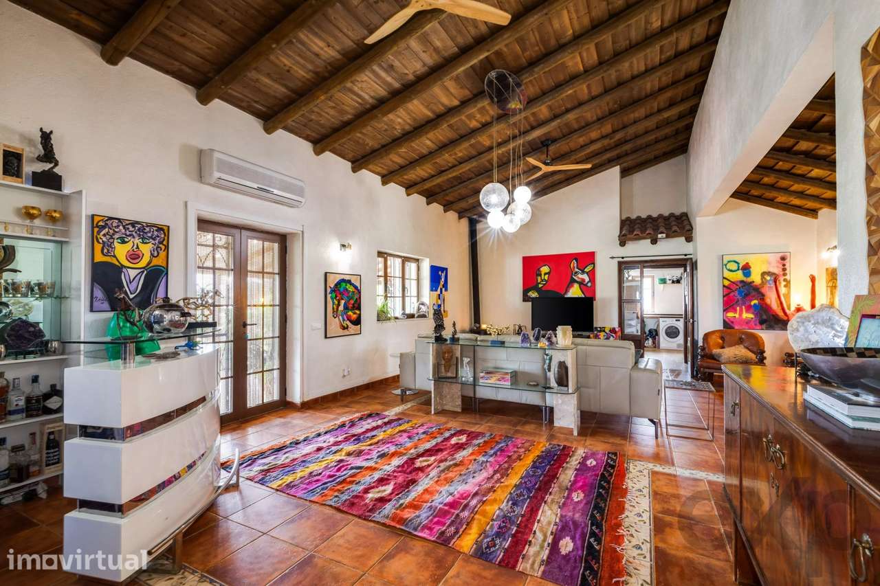 Bonita Casa Familiar com Instalações Equestres Situada em 2.3 hectares - Grande imagem: 3/55