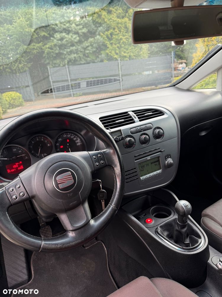 Seat Leon 1.6 Stylance - 17