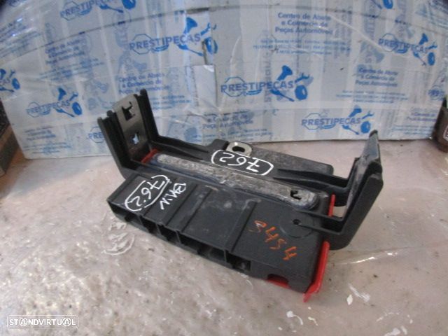 Caixa Fusiveis V4694291208 BMW E87 2008 118D BMW SERIE 1 (E81) 2007 120D 177CV 3P CINZA ESCURO - 1