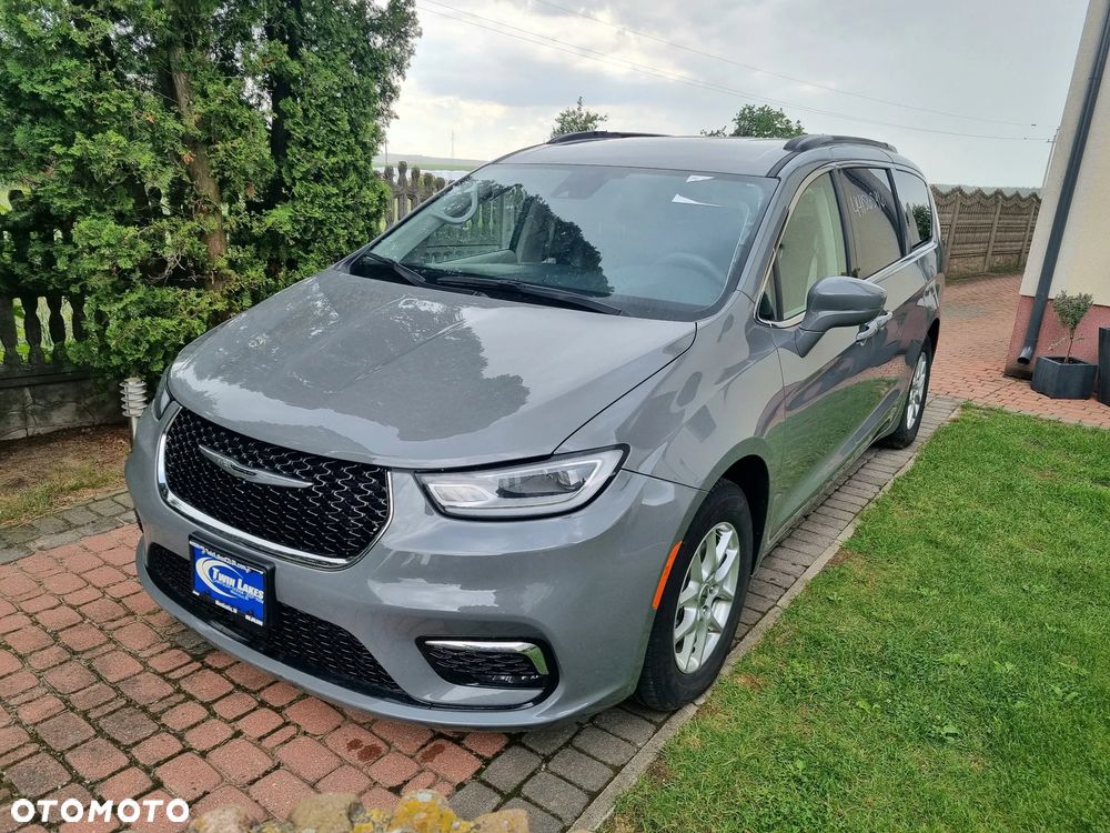 Chrysler Pacifica - 6