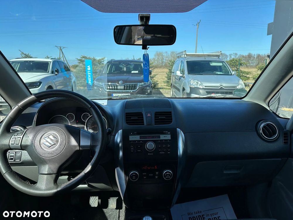 Suzuki SX4 1.6 Comfort 2012 - 8