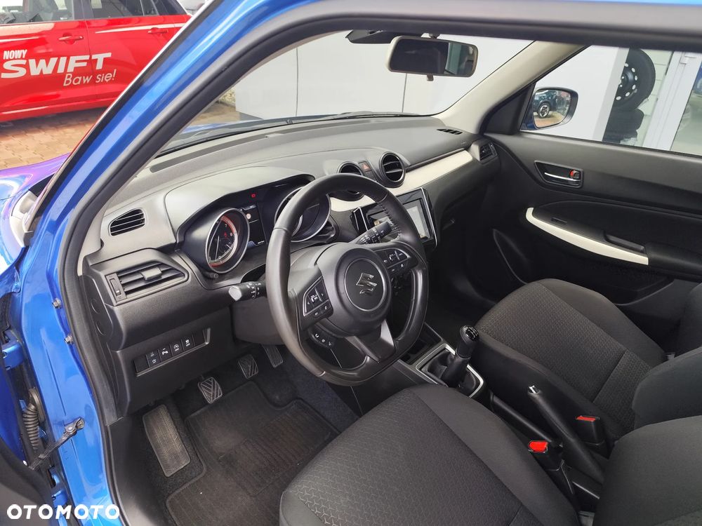 Suzuki Swift 1.2 Dualjet SHVS Premium Plus - 9