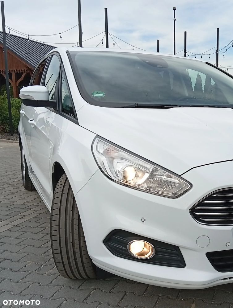 Ford S-Max 2.0 TDCi DPF Titanium X - 38