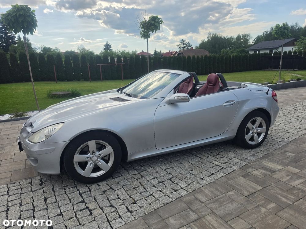 Mercedes-Benz SLK 300 Sport Edition - 22