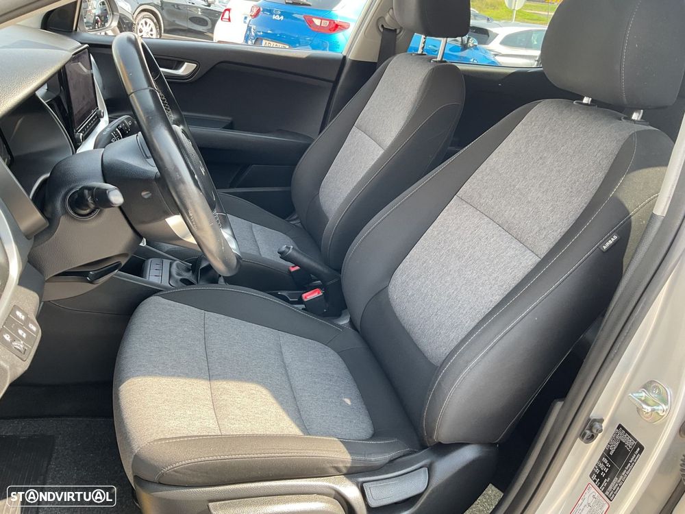 Kia Stonic 1.2 MPi Vibe - 25