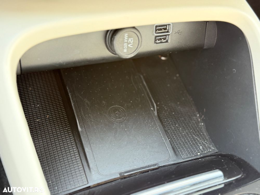 Volvo XC 40 T4 Recharge DKG Plus Bright - 10