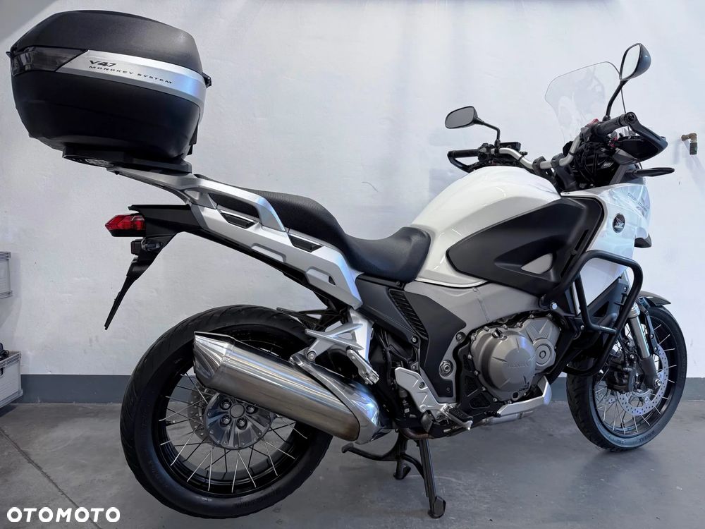 Honda VFR - 4