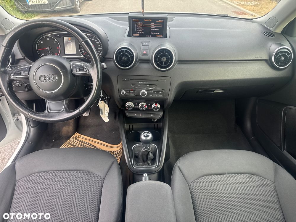 Audi A1 3-drzwiowe 1.6 TDI S line edition - 11