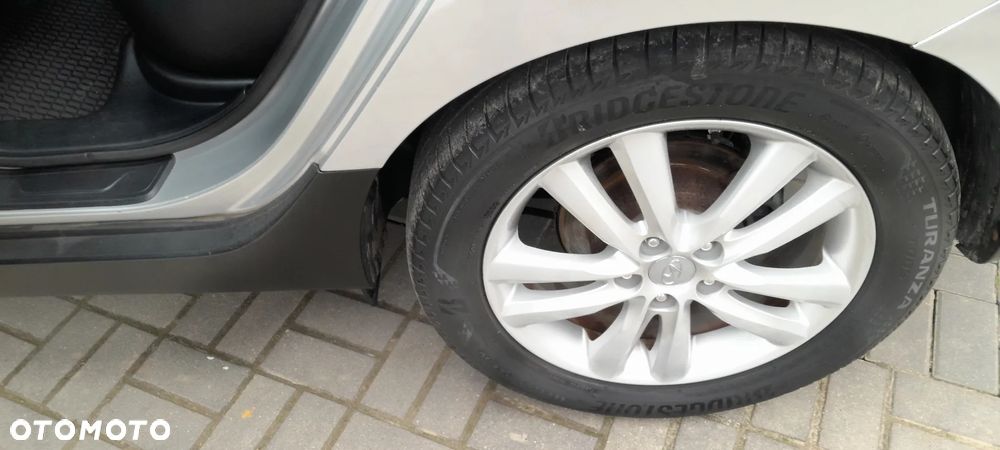 Hyundai ix35 2.0 CRDi Premium 4WD - 23