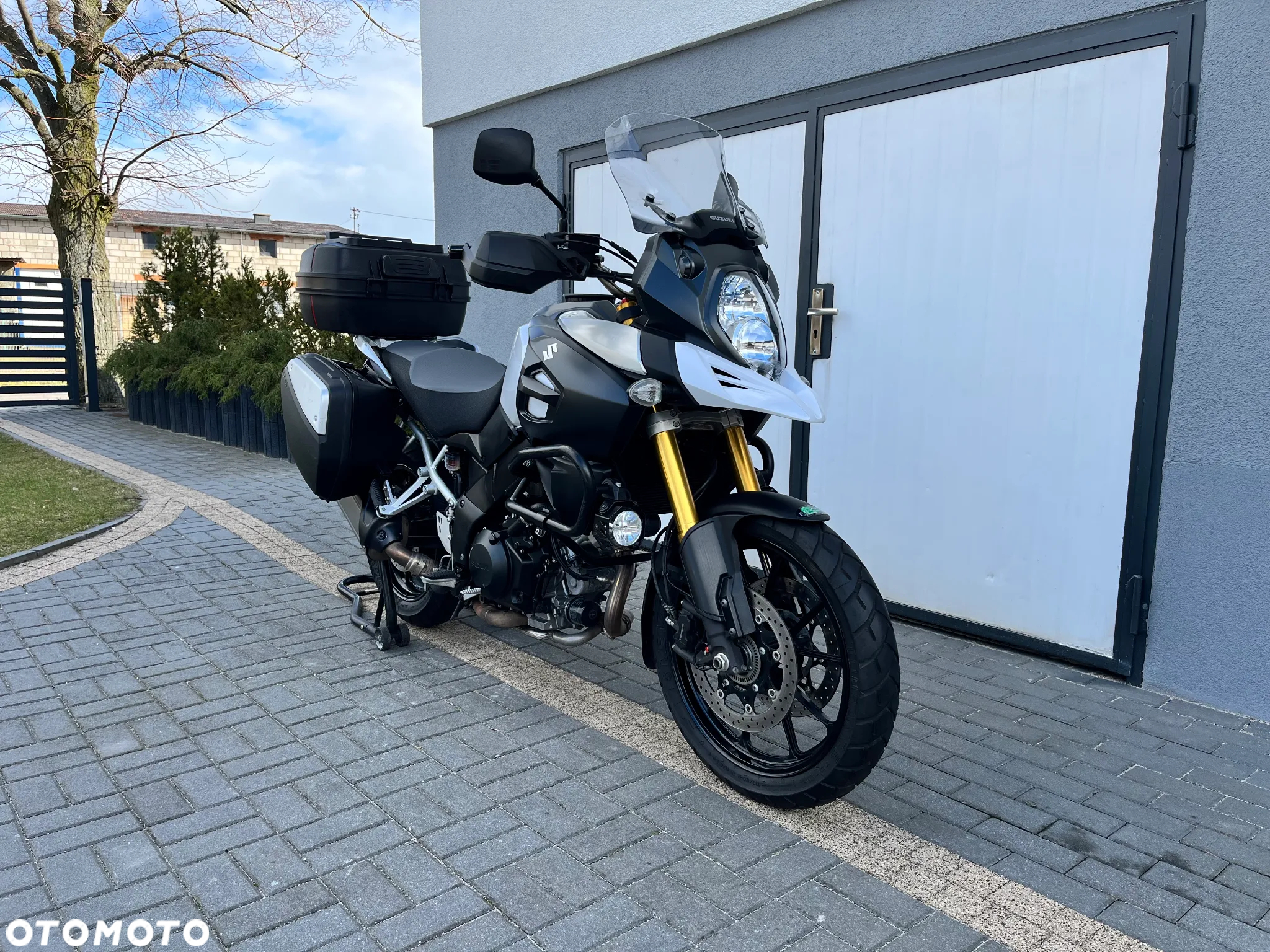 Suzuki V-STROM - 2