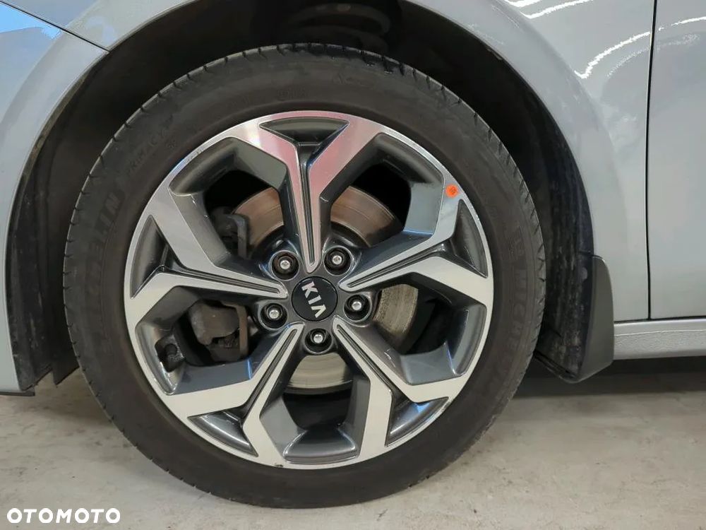 Kia Ceed 1.5 T-GDI Business Line DCT - 7