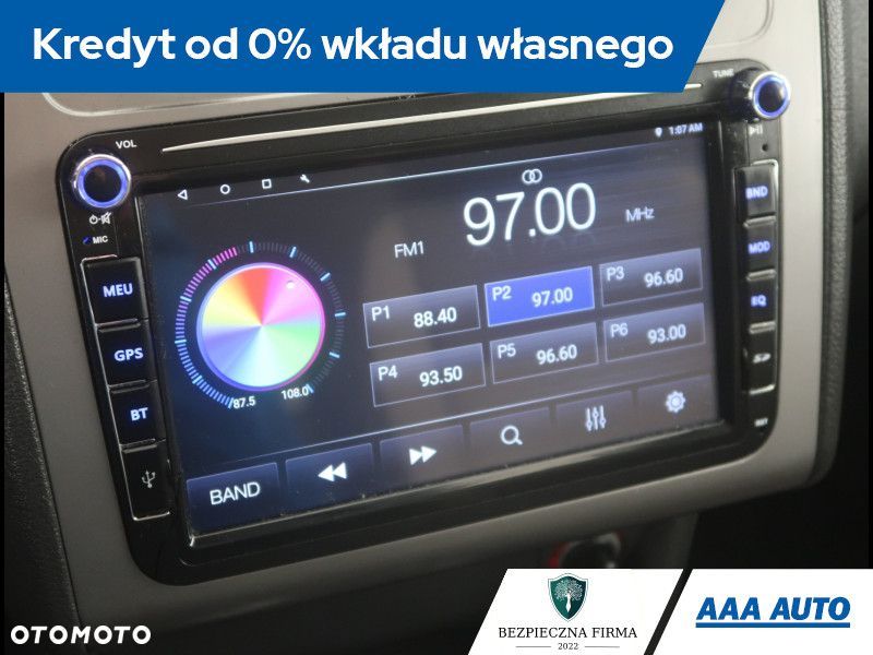 Volkswagen Touran - 13