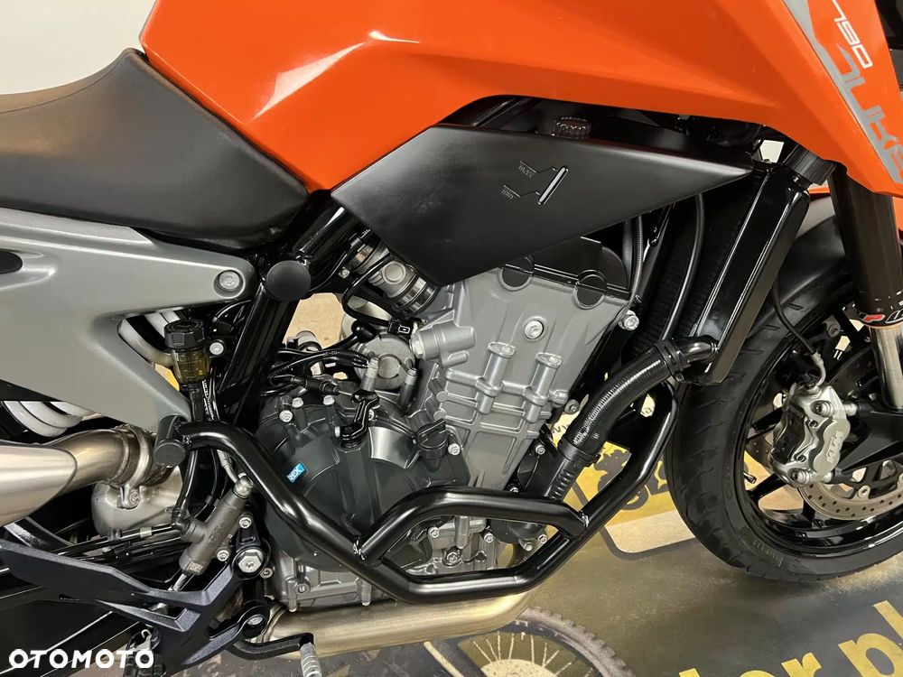 KTM Duke - 12