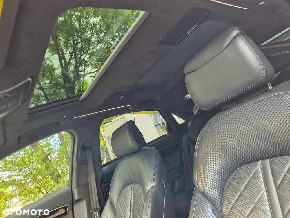Audi A8 - 21