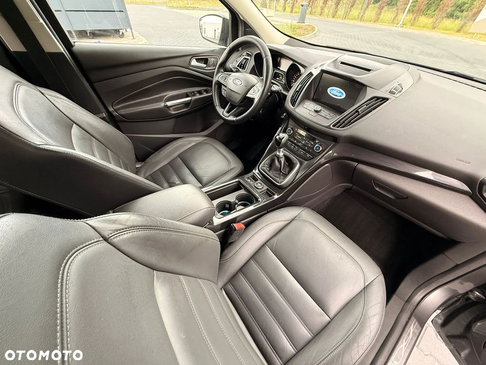 Ford Kuga - 11