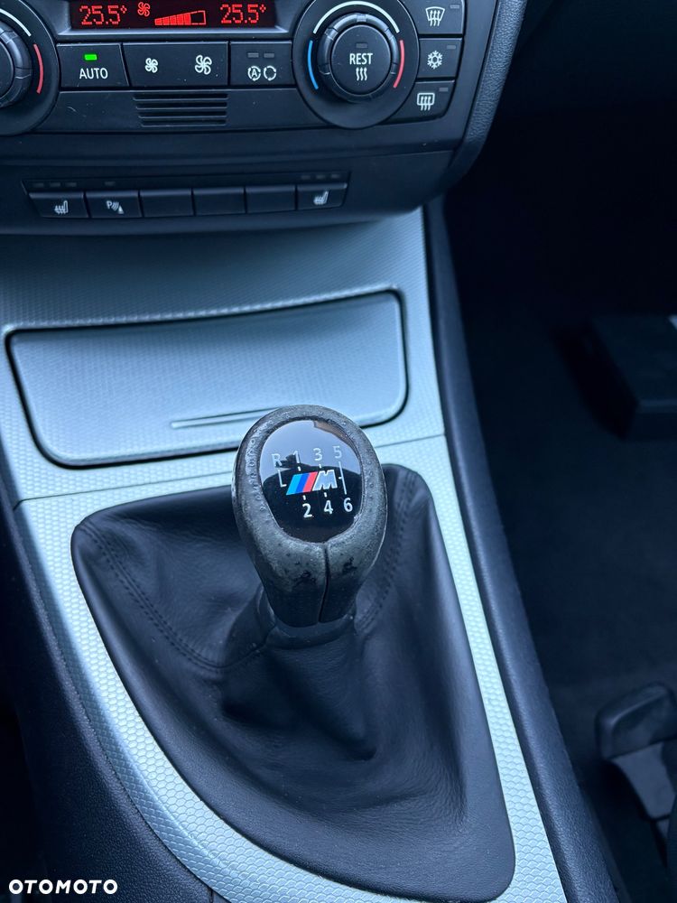 BMW Seria 1 118i - 12