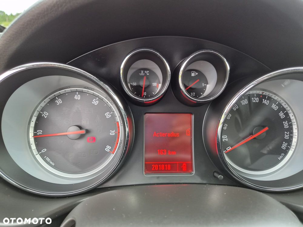 Opel Insignia 1.6 Turbo - 14