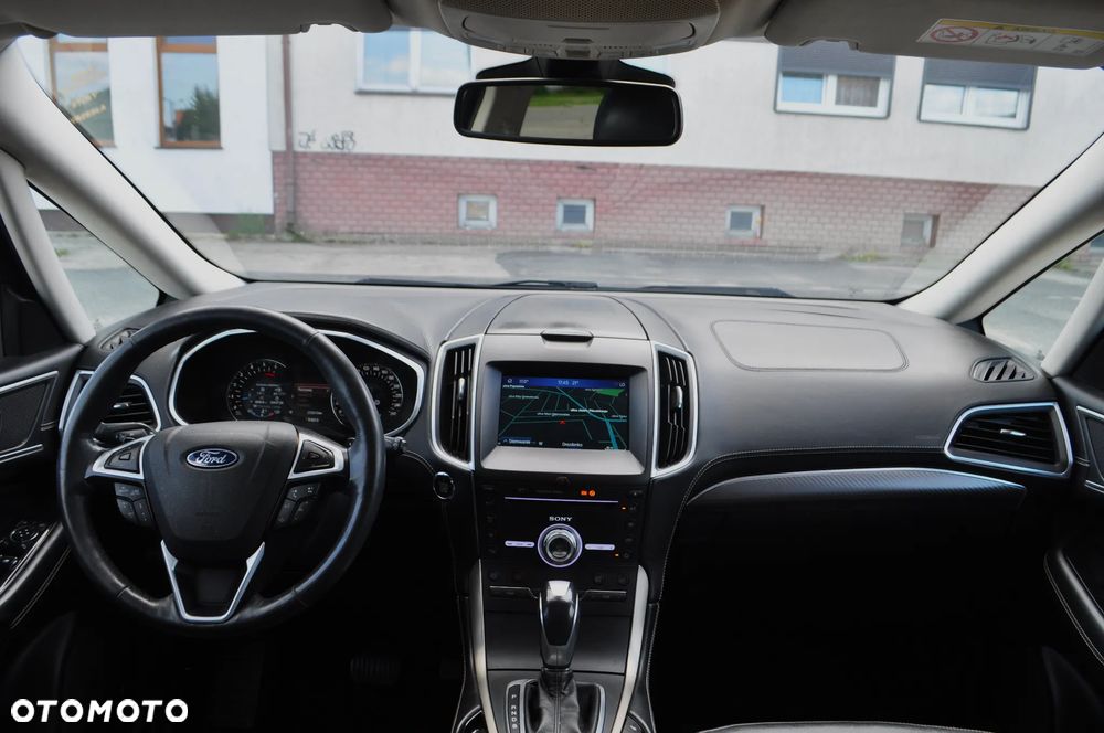 Ford S-Max - 14