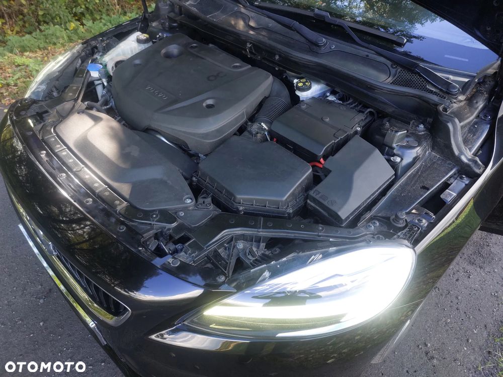 Volvo V40 - 24
