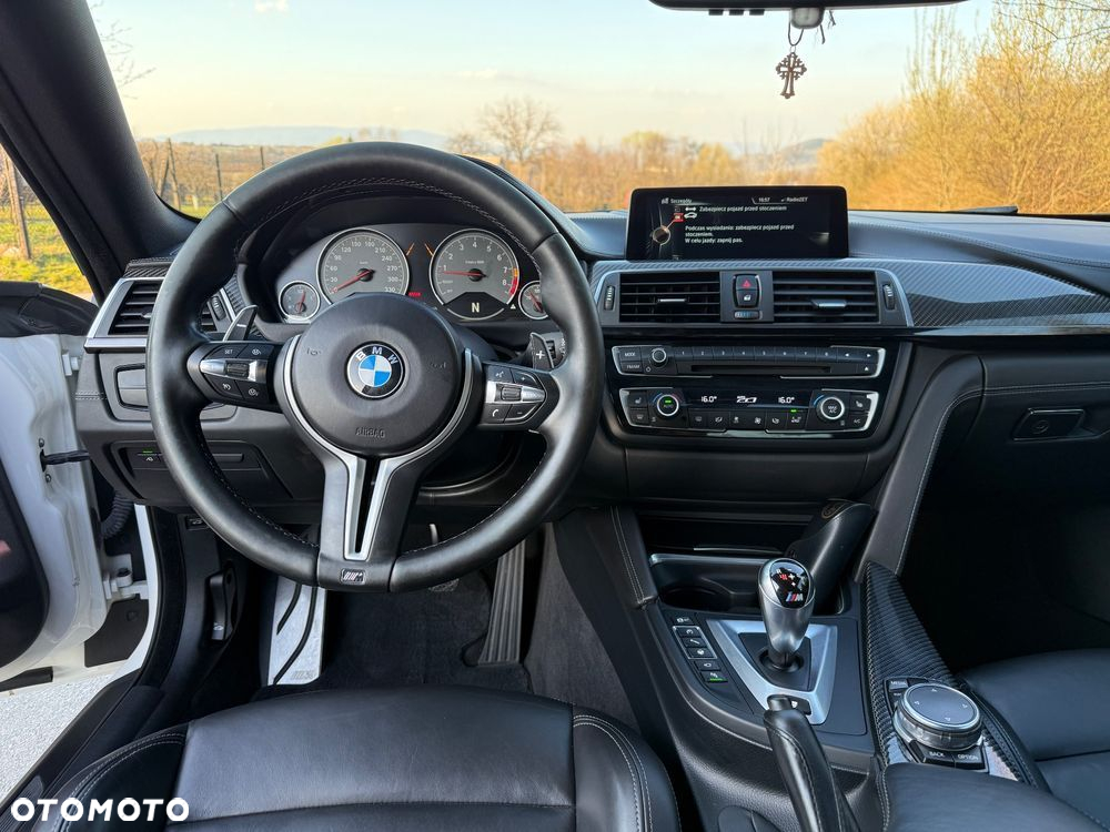 BMW M4 Coupe DKG - 9