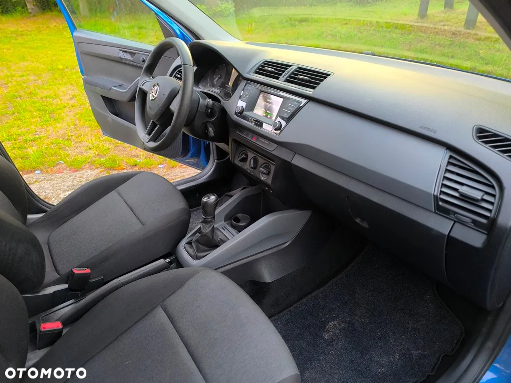 Skoda Fabia 1.0 MPI Cool Plus - 27