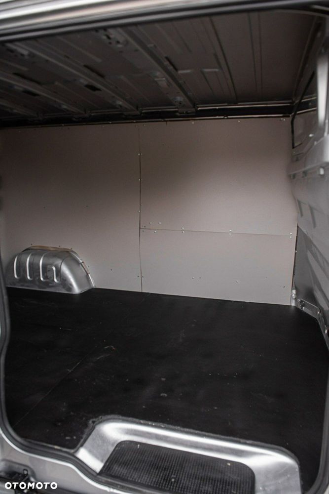 Renault Trafic - 15