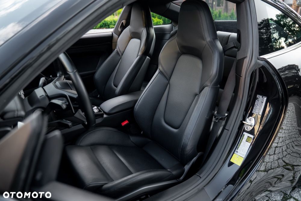Porsche 911 Carrera T PDK - 14