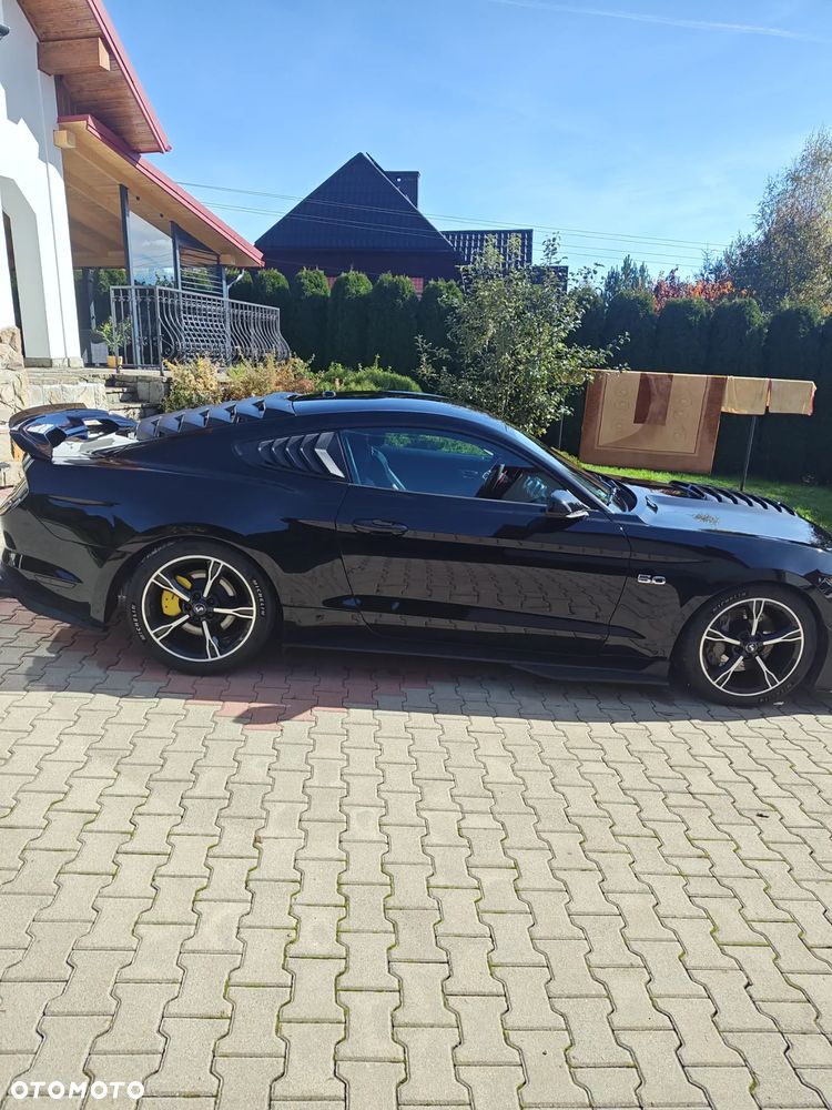 Ford Mustang 5.0 V8 GT - 10