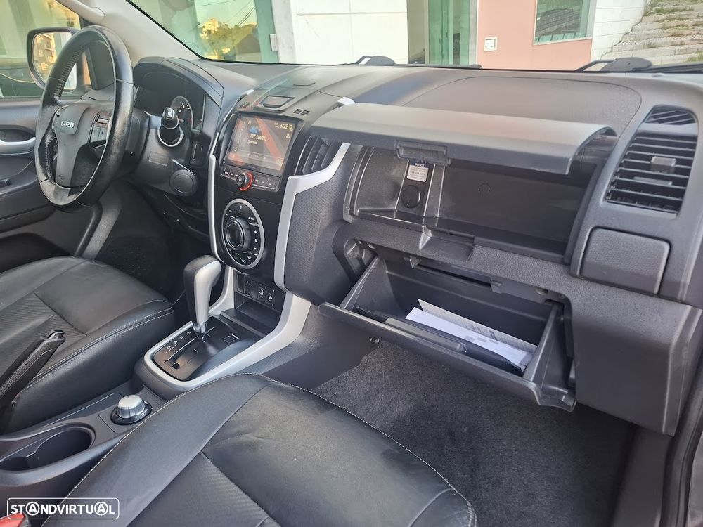 Isuzu D-Max 4x4 Cabine Dupla Auto Premium - 42