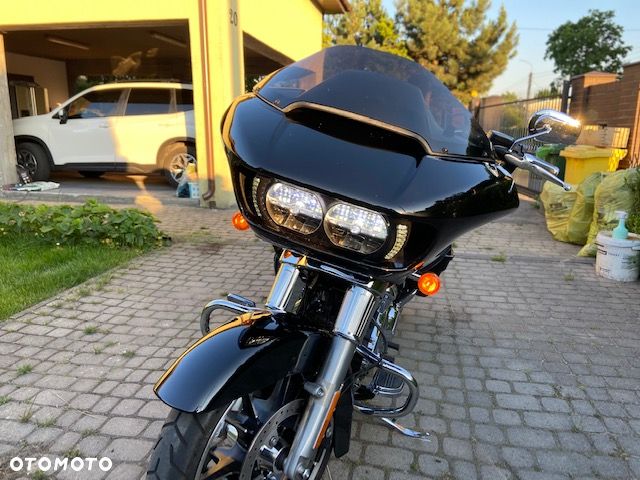 Harley-Davidson Touring Road Glide - 18