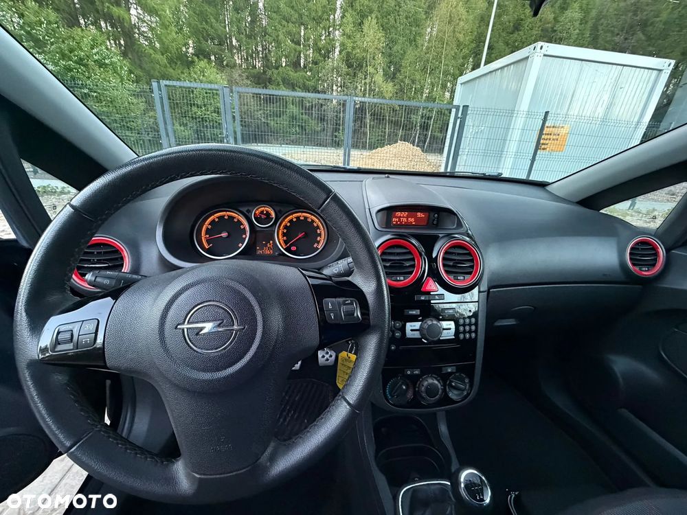 Opel Corsa 1.4 16V Edition - 9