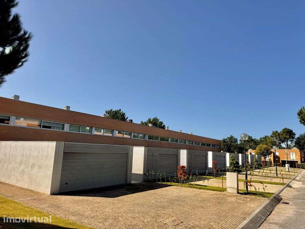 Casa / Villa T4 em Esposende, Marinhas e Gandra de 200 m2 - Grande imagem: 2/33