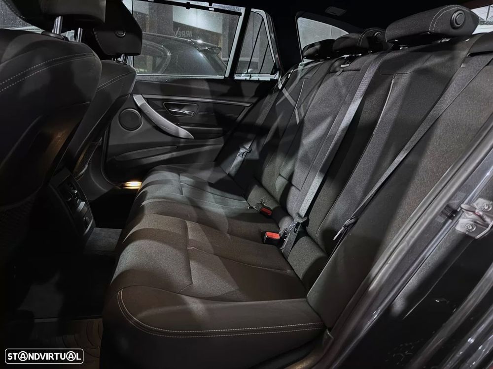 BMW 320 d Sport Line - 9