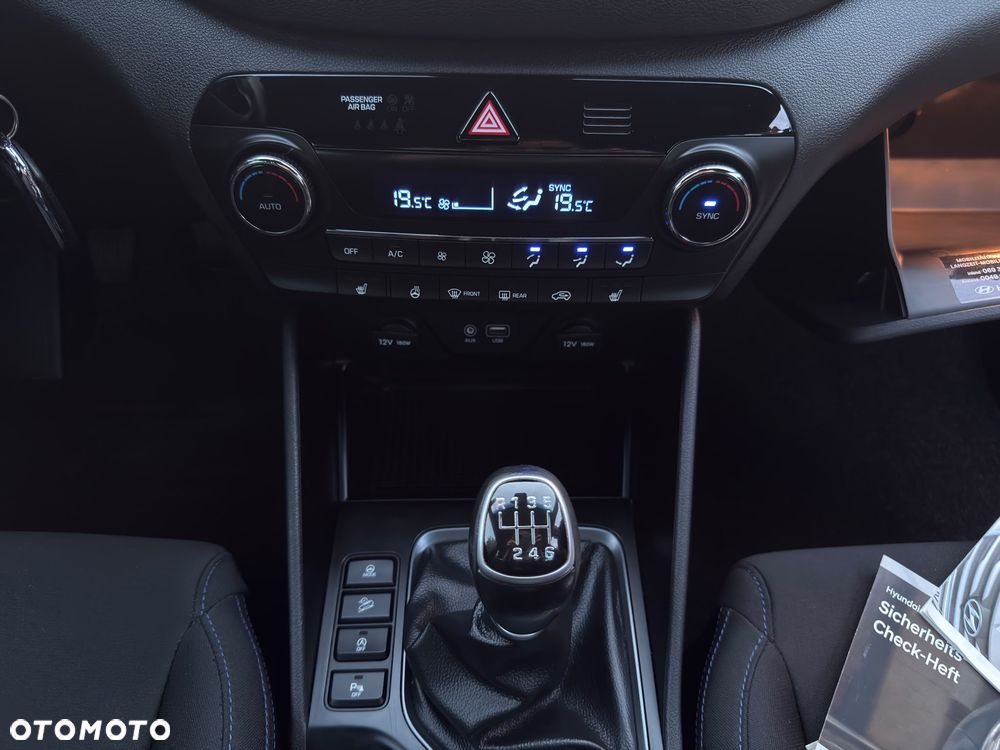 Hyundai Tucson 1.6 GDI BlueDrive Design 2WD - 22