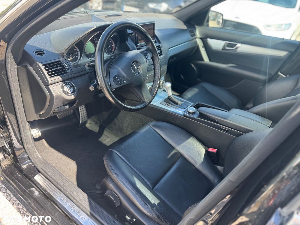 Mercedes-Benz Klasa C 350 CDI DPF 7G-TRONIC BlueEFFICIENCY SPORT EDITION - 20