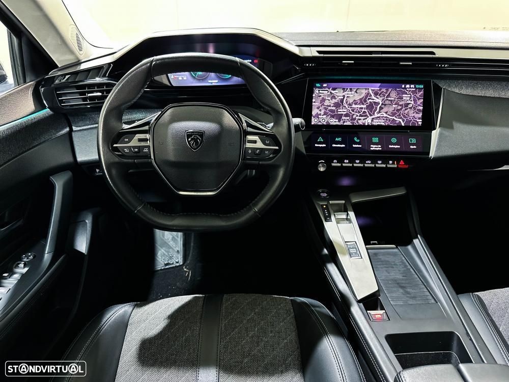 Peugeot 408 1.2 PureTech Allure Pack EAT8 - 18