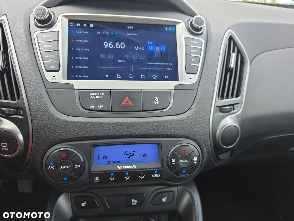 Hyundai ix35 1.6 2WD Fifa World Cup Edition - 13