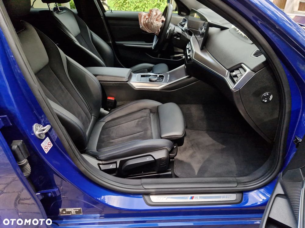 BMW Seria 3 318i M Sport - 10
