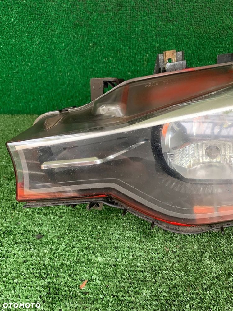 Lampa przód przednia lewa BMW 3 F30 F35 F31 UK Anglik 7211100000 - 2