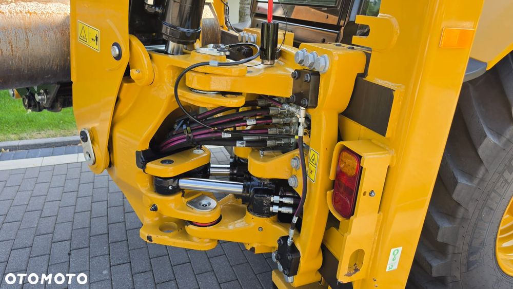 Caterpillar KOPARKO ŁADOWARKA CAT 432. 101 KONI. AUTOMATYCZNA SKRZYNIA BIEGÓW.  JOYSTICK. 3 ŁYŻKI. ROK PRODUKCJI 2023. KUPOWANA I ODBIERANA W 2024. BARDZO MAŁY PRZEBIEG JEDYNE 325 MTh. KLIMATYZACJA.  WEBASTO. STAN JAK FABRYCZNIE NOWA - 17