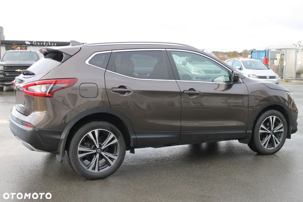 Nissan Qashqai 1.3 DIG-T DCT N-CONNECTA - 8