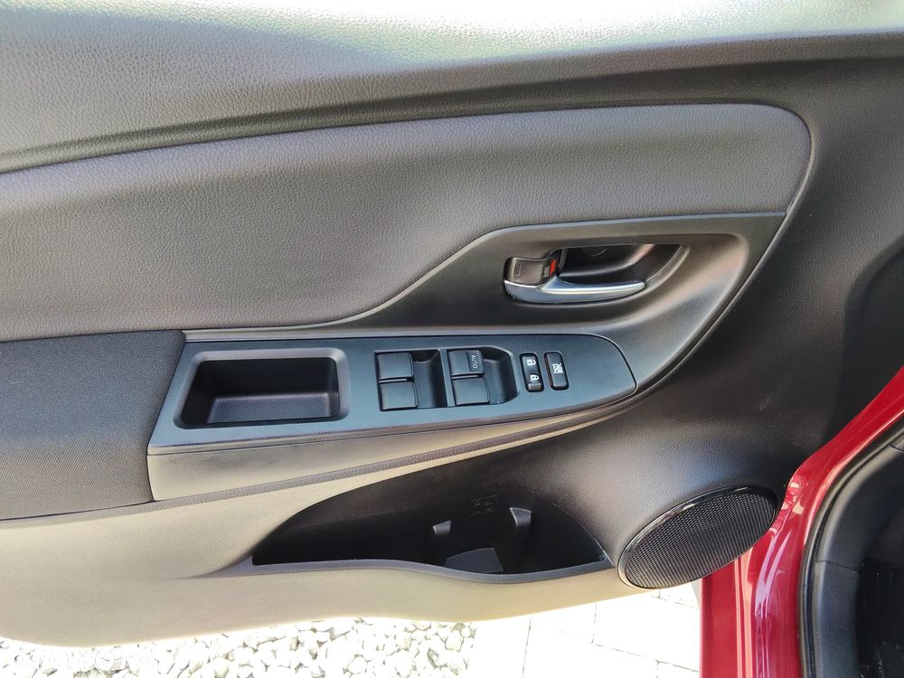 Toyota Yaris 1.5 Premium - 10