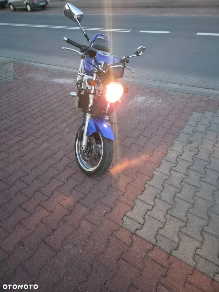 Suzuki SV - 16
